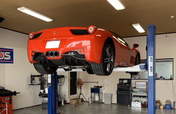 大阪で輸入車の車検はレゴリスオートまで！
