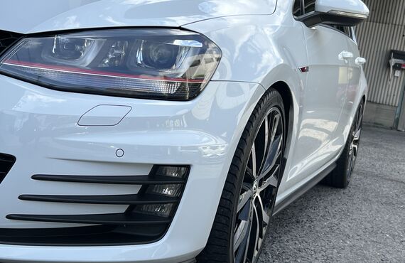 フォルクスワーゲン ゴルフGTI スペーサー取り付け！
